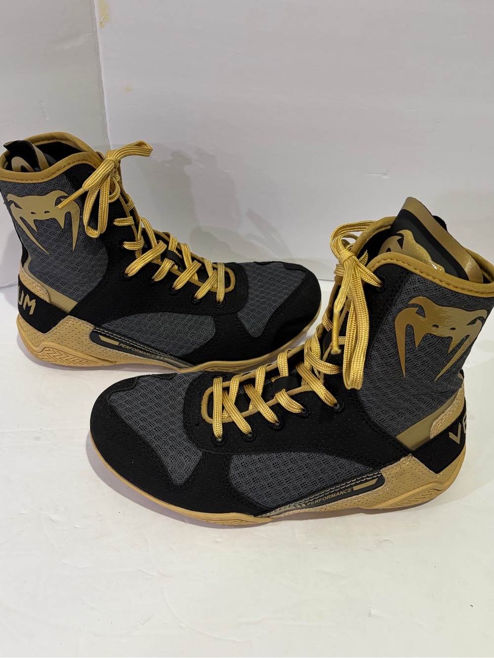 Venum Elite Boxing Shoes 5 EUC